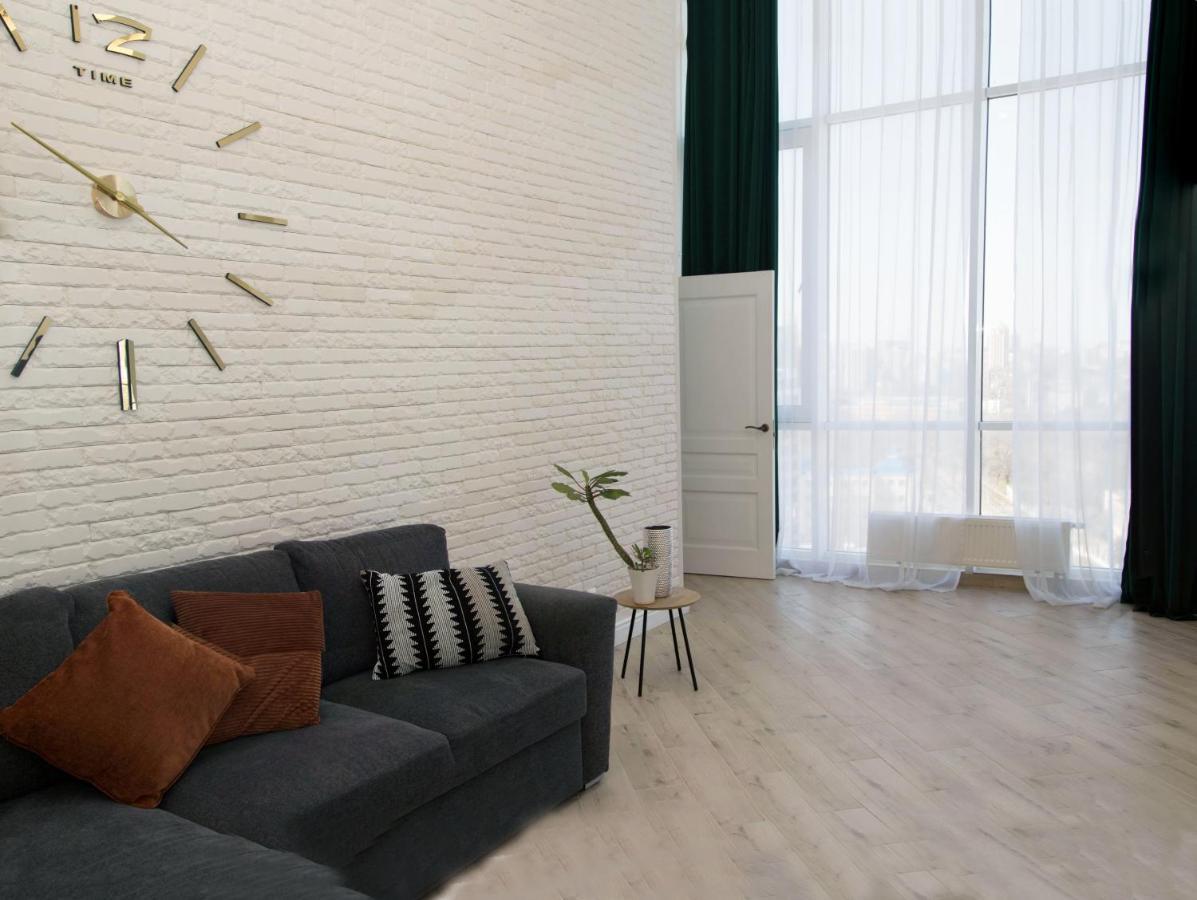 Apart hotel Greenwood near Sea Odessa Buitenkant foto