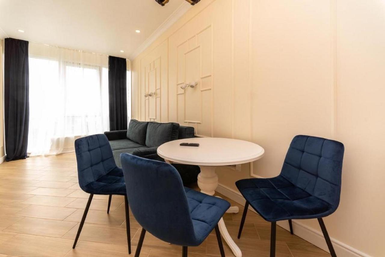 Apart hotel Greenwood near Sea Odessa Buitenkant foto